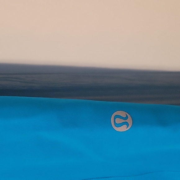 Lululemon Fast and Free HR Tight 25" Size 10. Color Azure. - Picture 3 of 6